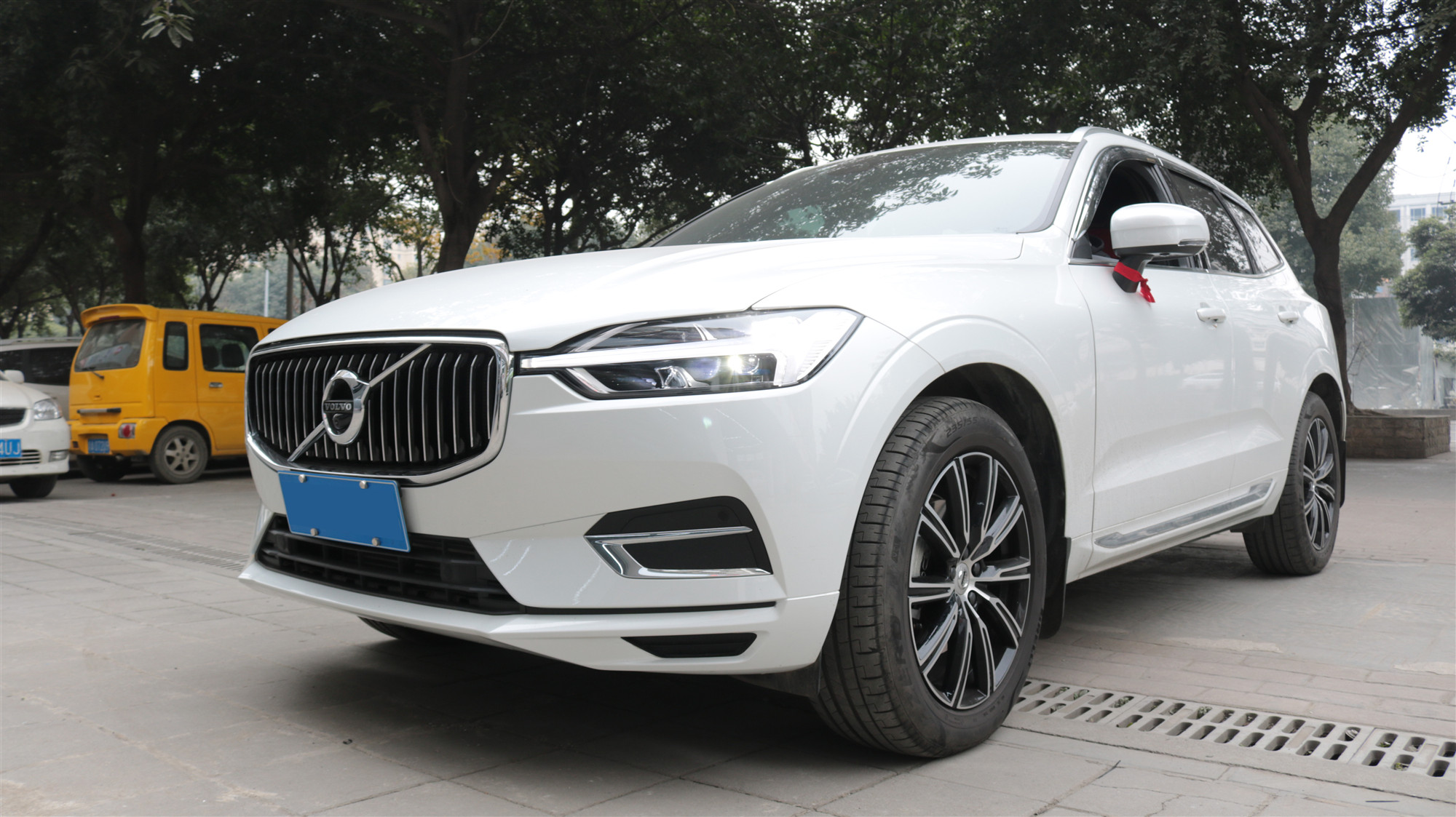 成都天一車(chē)燈改裝沃爾沃xc60大燈